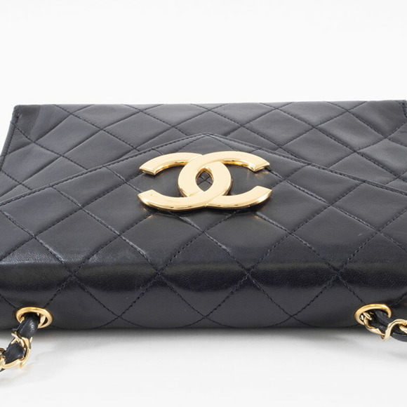 Chanel Matelasse Black Chain Shoulder Bag, Lambskin Leather, Women's, Black, ... - Picture 6 of 16